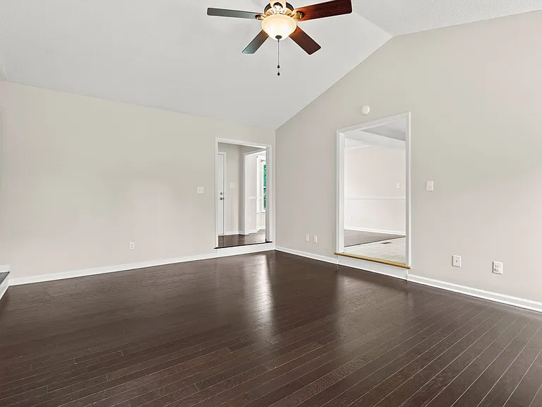 3143 Eric St — Photo 10