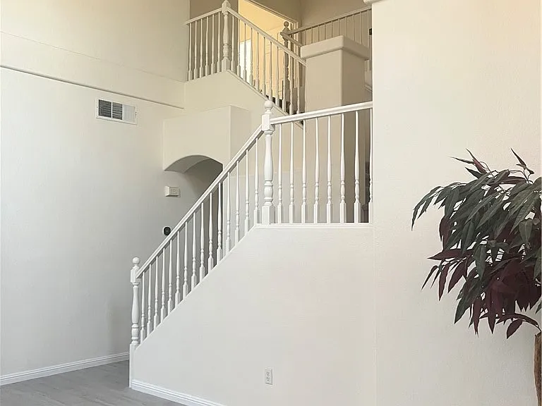 3889 Palm Island Ct — Photo 5