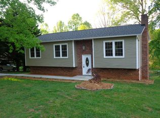 3570 Spencer Heights Ct, Lenoir, NC 28645