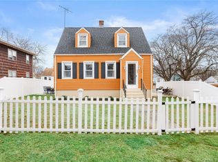 209 Grandview Ave, Bridgeport, CT 06606