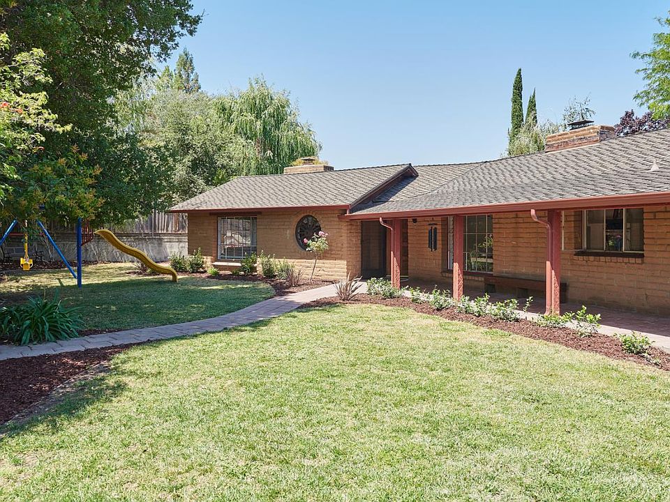 1st image of 8713 Lions Creek Dr
