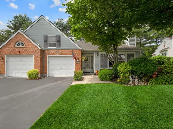 78 Hearthside Drive #78, Mount Sinai, NY 11766