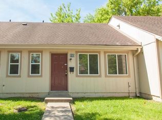 890 Dawnview Ct, Florissant, MO 63031