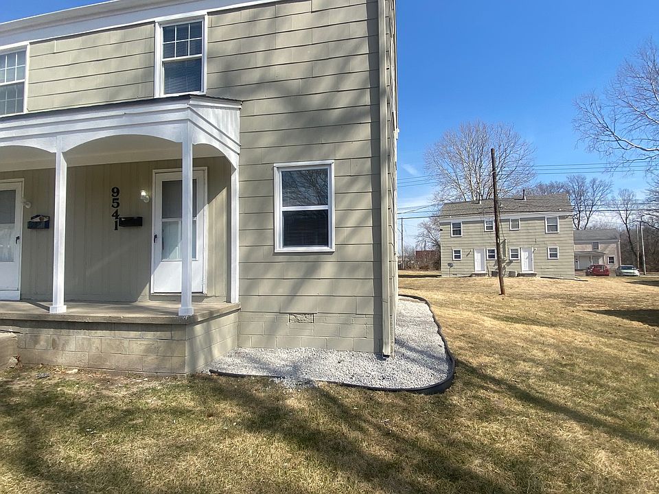 1st image of 9541 Charlotte St #1