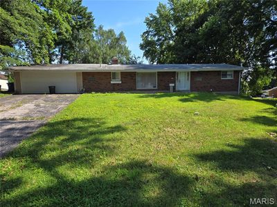 15 Elmwood Pl, Saint Charles, MO, 63301