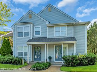 131 Wellington Ct 4-1, Manalapan, NJ 07726