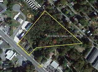 1000 S Wall St, Calhoun, GA 30701
