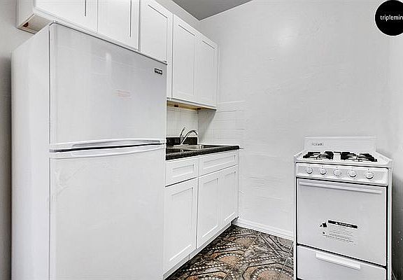 4th image of 531 Hudson St APT 3r