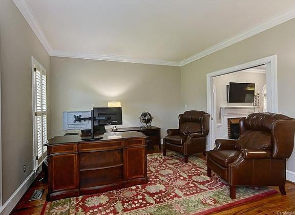 3rd image of 10408 Oak Pond Cres