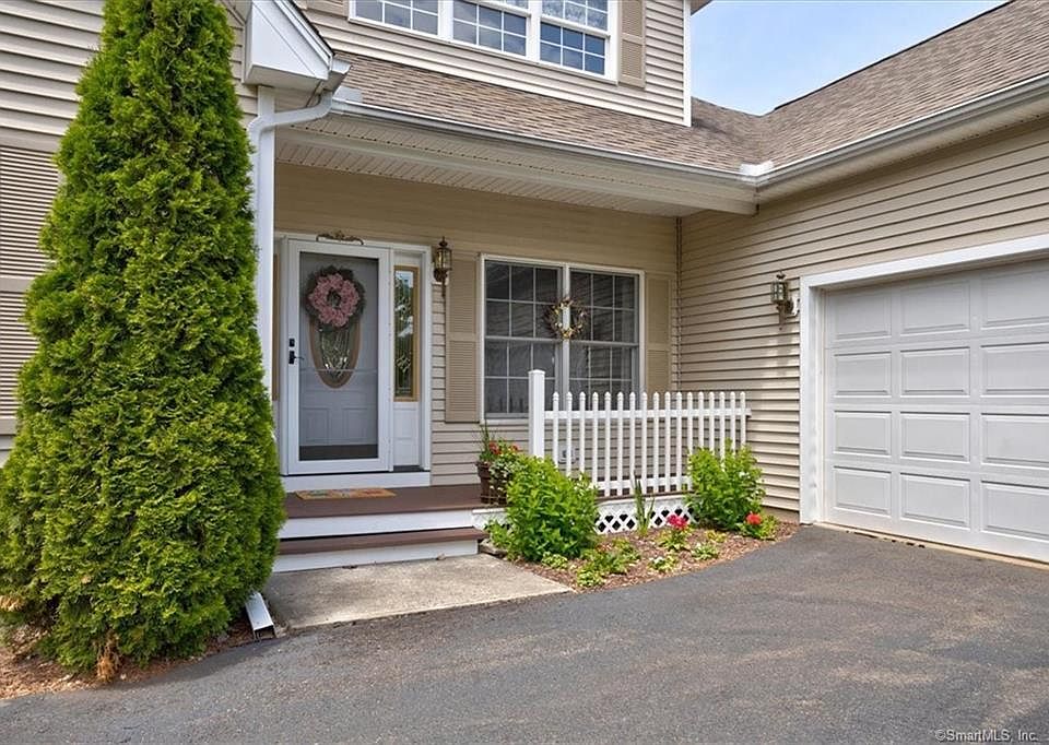 593 Paddock Ave, Meriden, CT 06450 Zillow