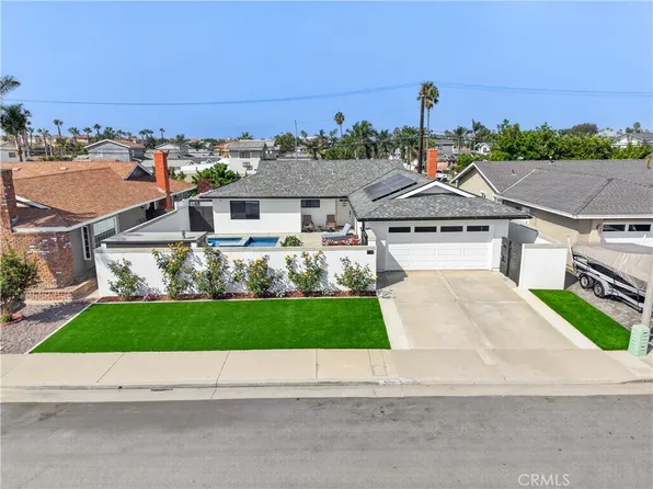 21311 Antigua Ln, Huntington Beach, CA 92646