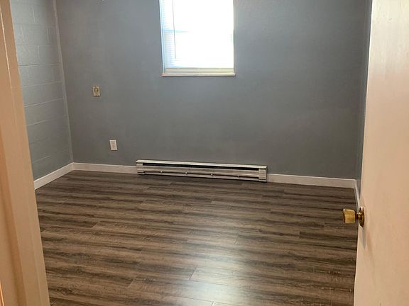5th image of 221 Morgan St #1