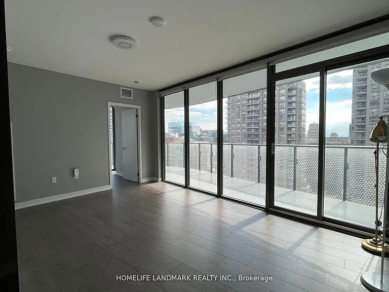 11 Wellesley St W #1405 — Photo 8