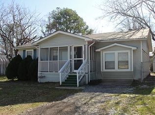 225 Shugar Cir, West Tawakoni, TX 75474