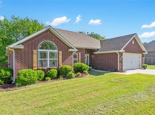 3540 W Clearwood Dr, Fayetteville, AR 72704
