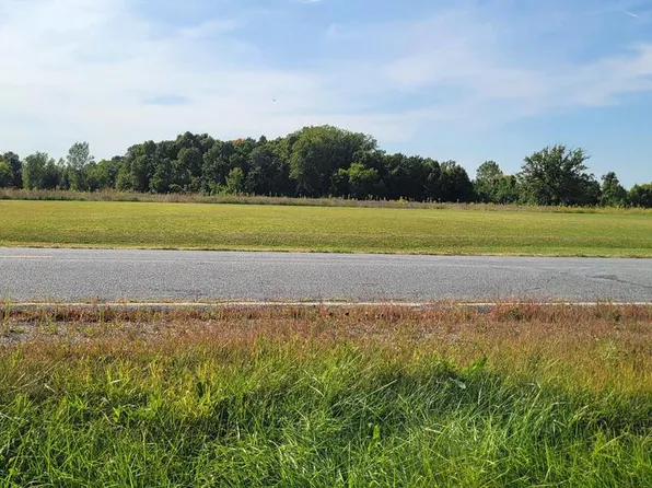 10851 South 10TH AVENUE, Oak Creek, WI 53154