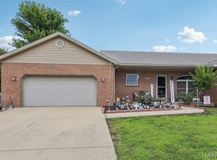 2266 Calgary Dr, Shiloh, IL 62221