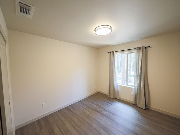 5th image of 2069 12th St #H