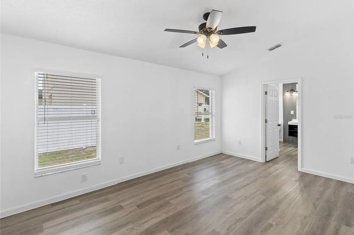 3 bed, 2.0 bath, 1243 sqft, $1,950 — Photo 4