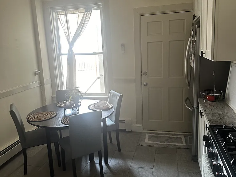 147 L St #1 — Photo 8