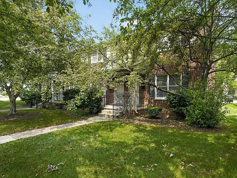 3284 Coolidge Hwy — Photo 3