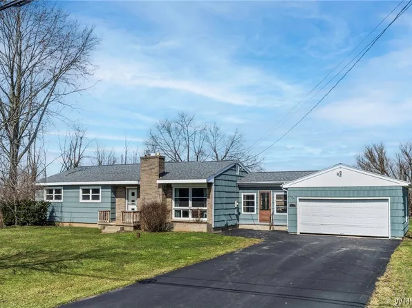 4175 Lockport Rd, Lockport, NY 14094