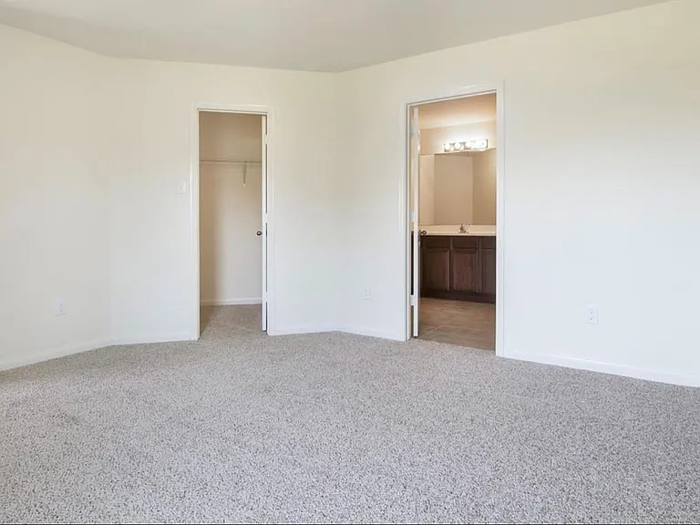 22622 Cloverland Field Dr — Photo 12