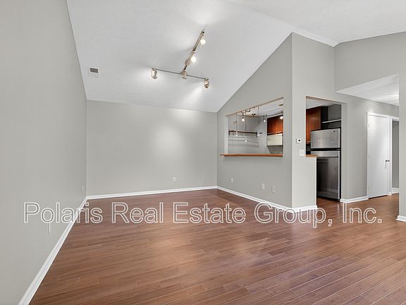 4th image of 1737 E 56th St Unit H