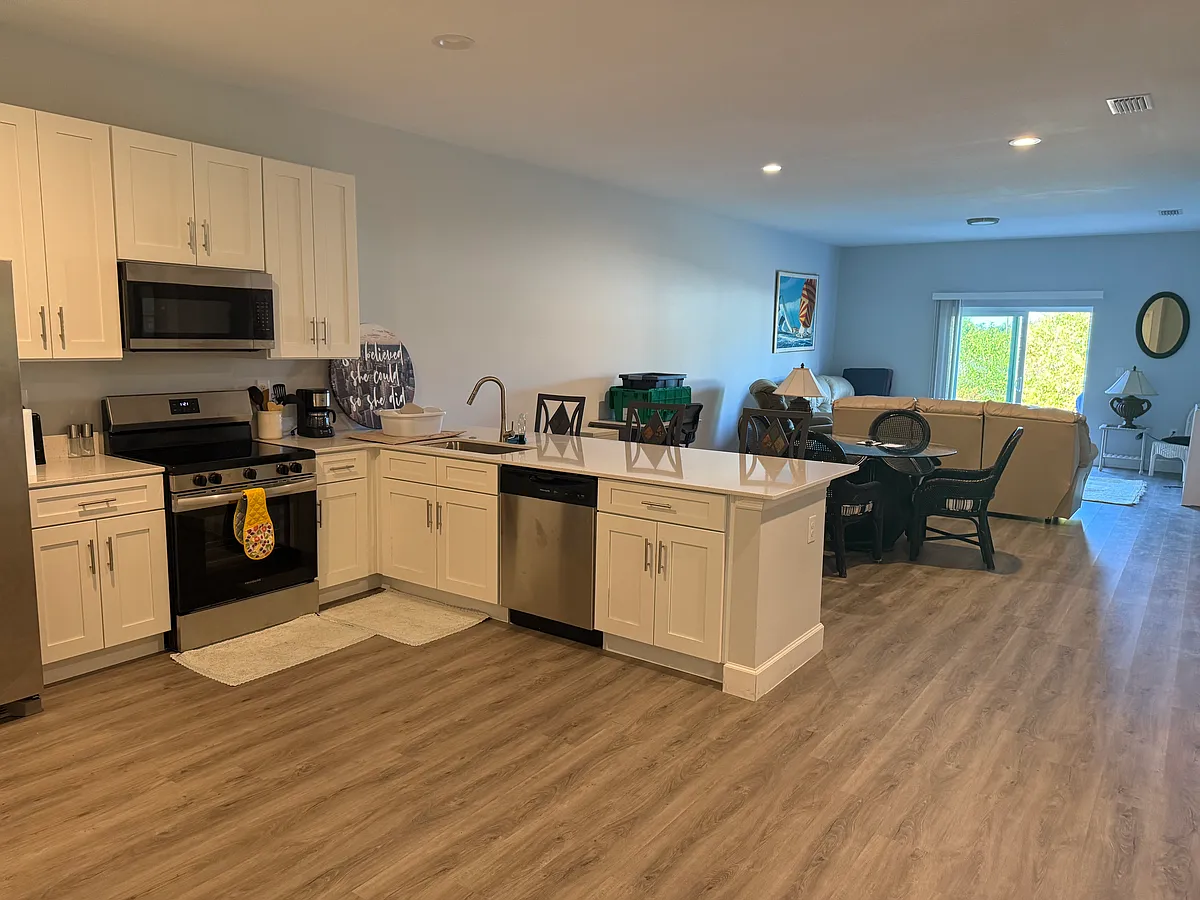 Living Area - 8479 Agate St #B