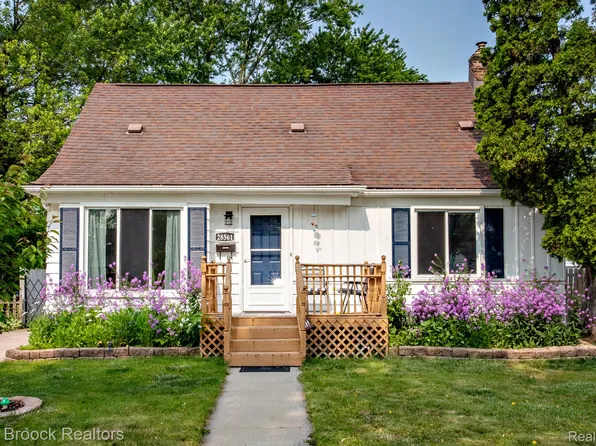 28561 Everett St, Southfield, MI 48076