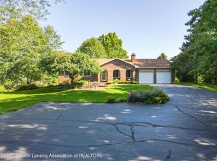 5459 Long Hwy, Eaton Rapids, MI 48827