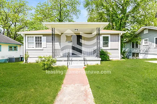 4804 Avenue O Photo 1