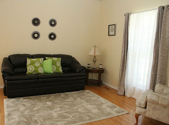 2nd image of 4813 Joyce Ln