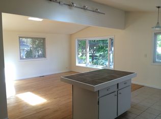 702 Spruce St, Madison, WI 53715