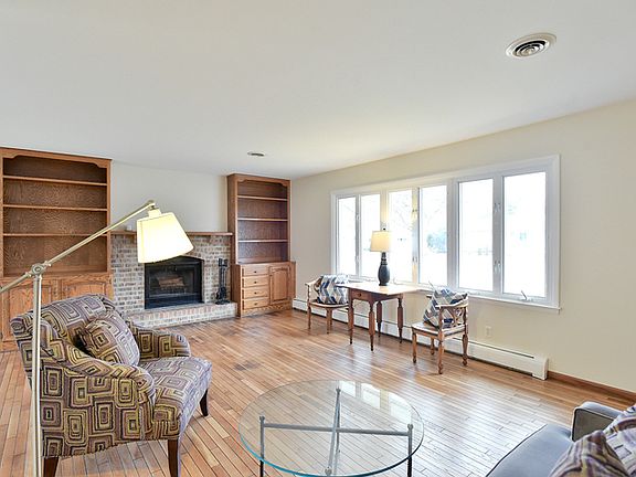 5th image of 1211 Lincoln Ave
