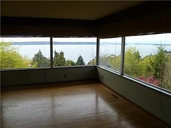 5th image of 12684 Shorewood Dr SW