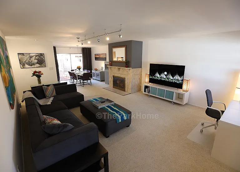 3246 S Oneida Way — Photo 2