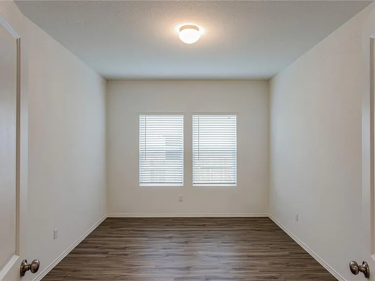 713 Mallow Rd — Photo 12