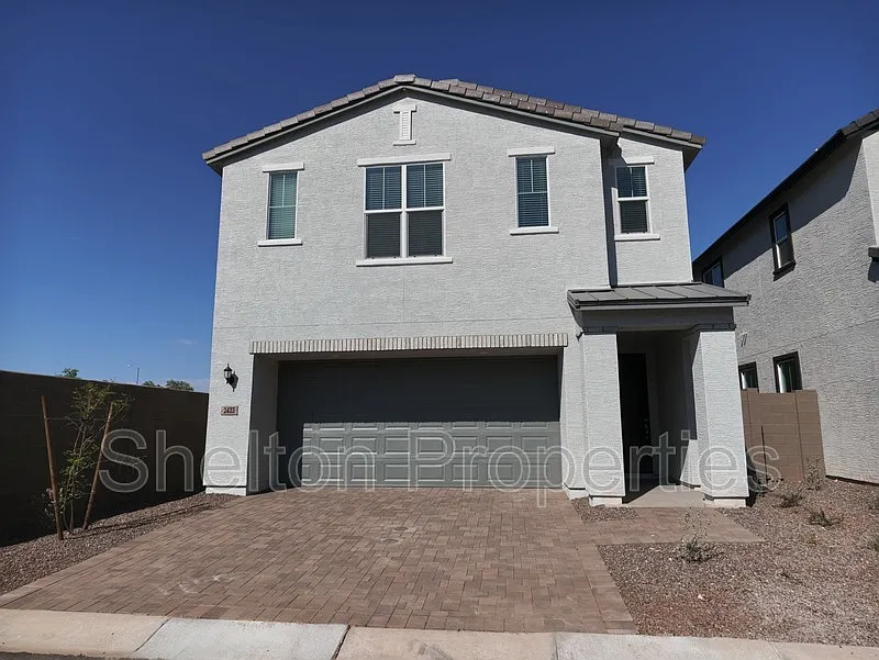 3 bed, 3.5 bath, 2455 sqft, $2,795 — Photo 1