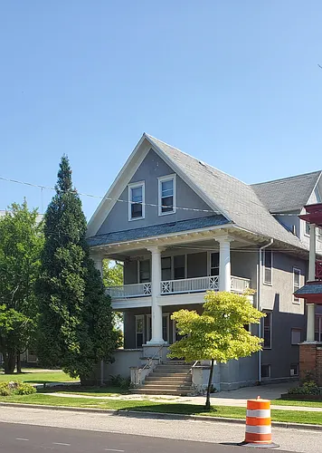 707 S Rose St Photo 1