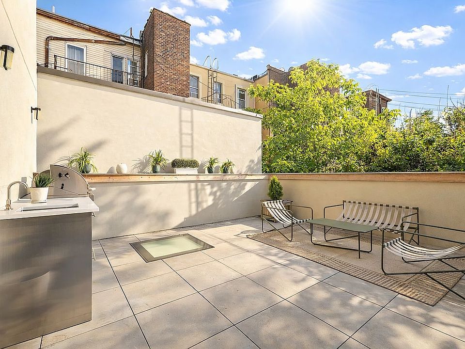 1st image of 61 N Henry St #Garden1