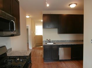 3216 W Argyle St #1, Chicago, IL 60625