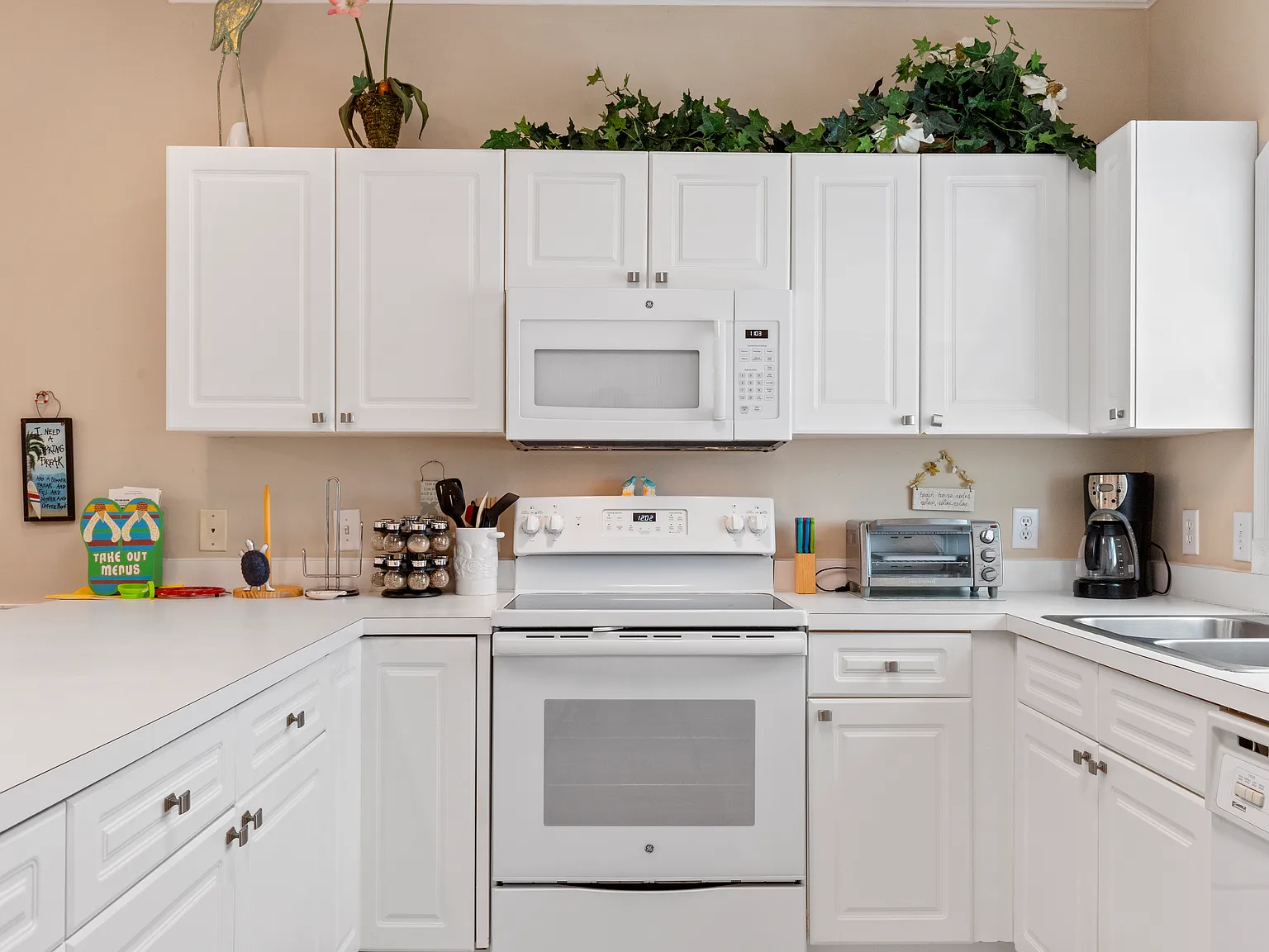 2 bed, 1050 sqft, $1,850 — Photo 3