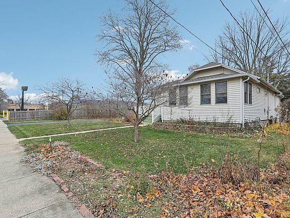 3rd image of 635 N Harrison Ave