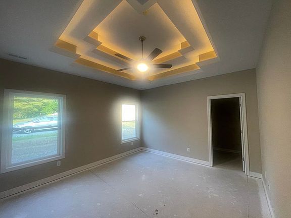3rd image of 851 W Dogwood Dr