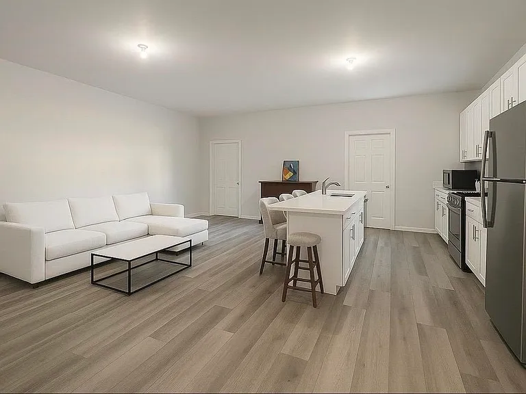 512 Monastery Pl #3 — Photo 2