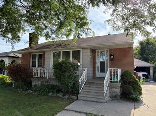 1255 Dot Ave, Windsor, ON N9C3H9