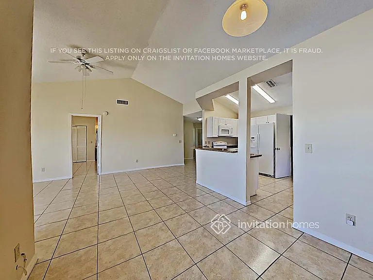5473 Friarsway Dr — Photo 5