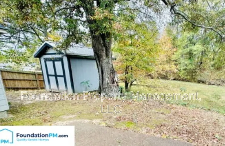 2663 Bay Pointe Cir W — Photo 14