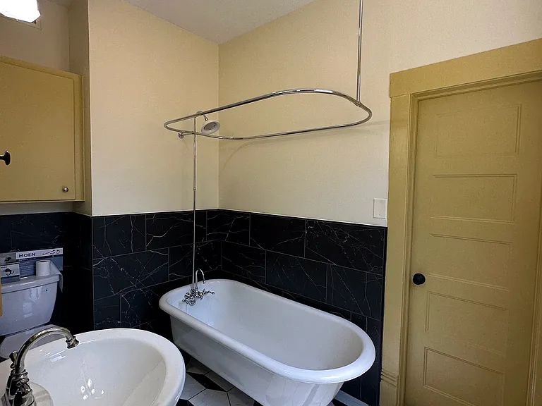 4910 Victor St #1 — Photo 24